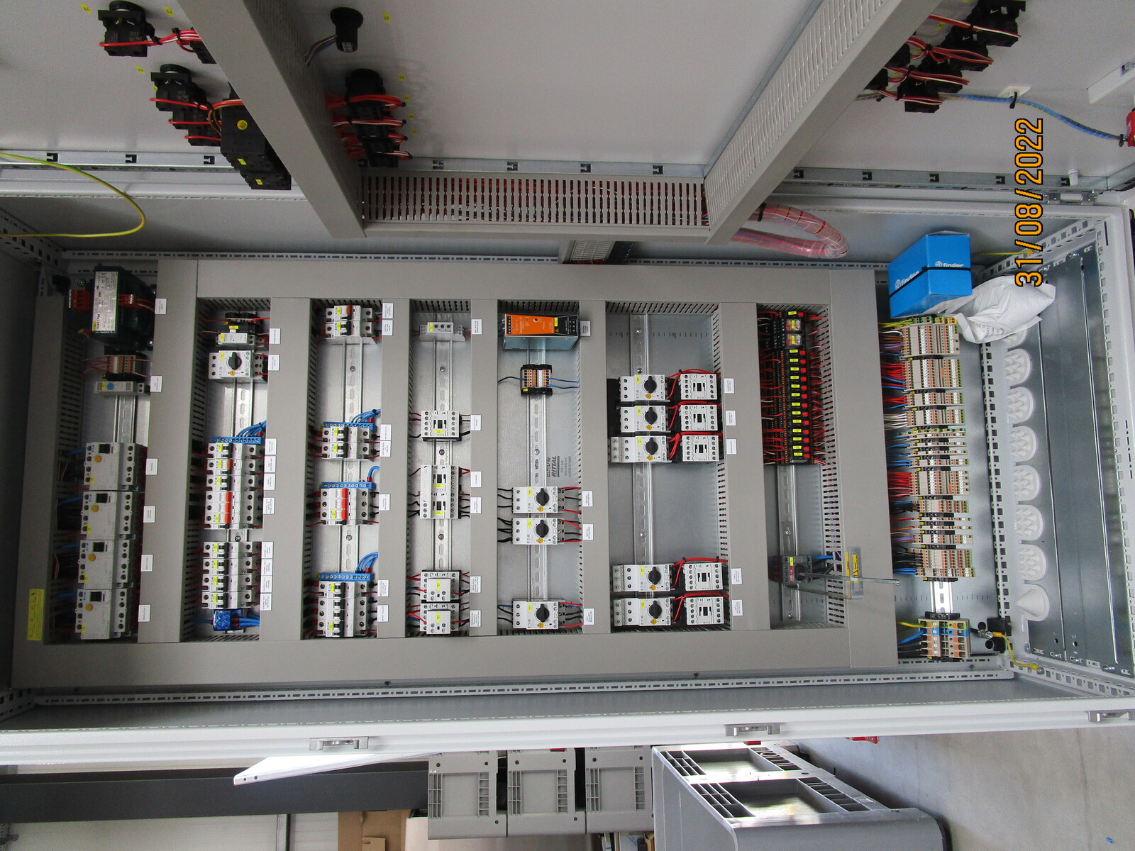 Switch cabinet Husbaromfi - House 1 - Top